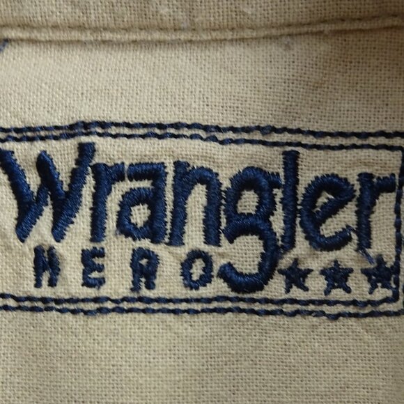Wrangler Hero Red Bdn S/S Shirt Size Large - Picture 3 of 5
